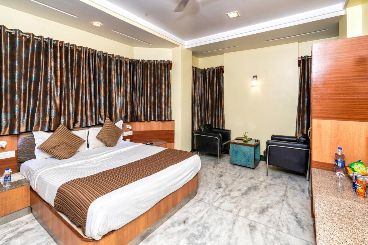 Hotel Dayal Udaipur Buitenkant foto