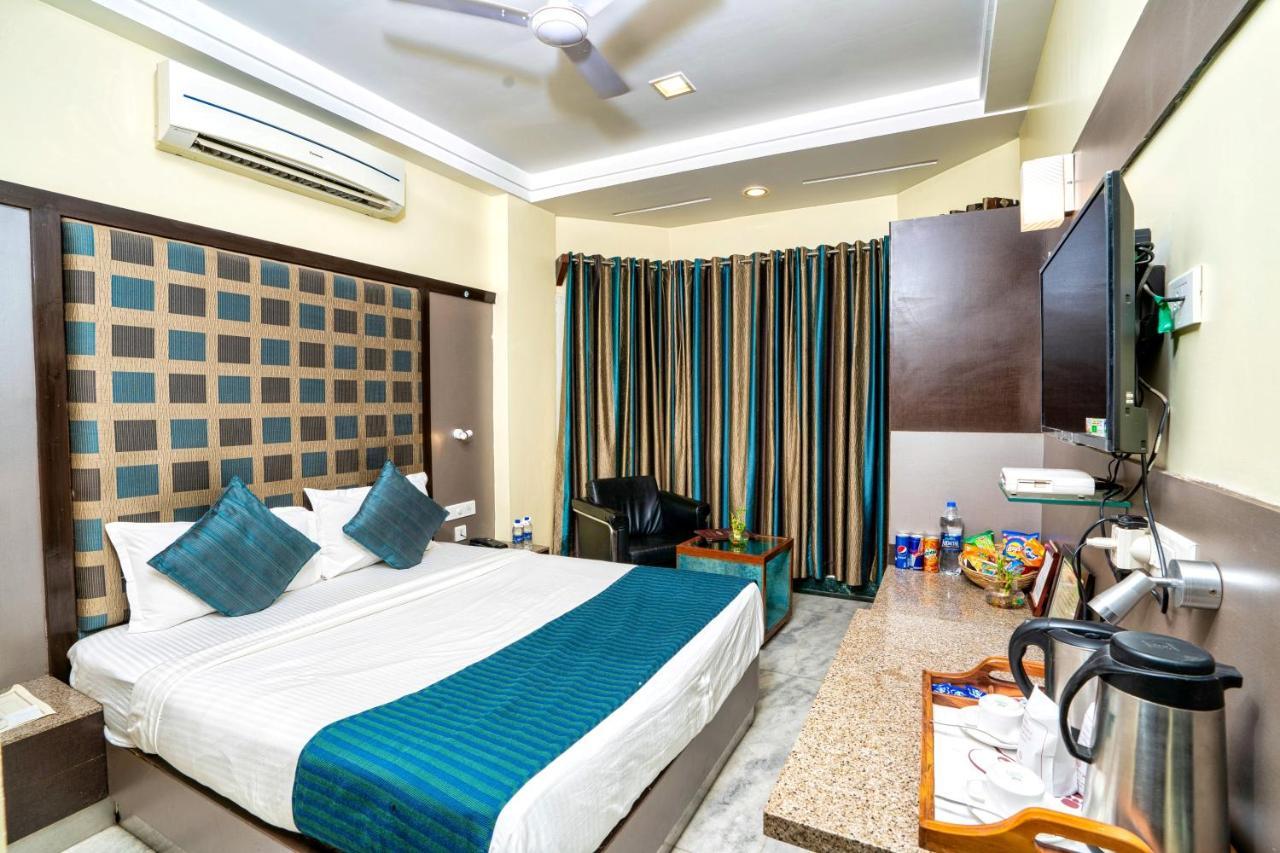 Hotel Dayal Udaipur Buitenkant foto