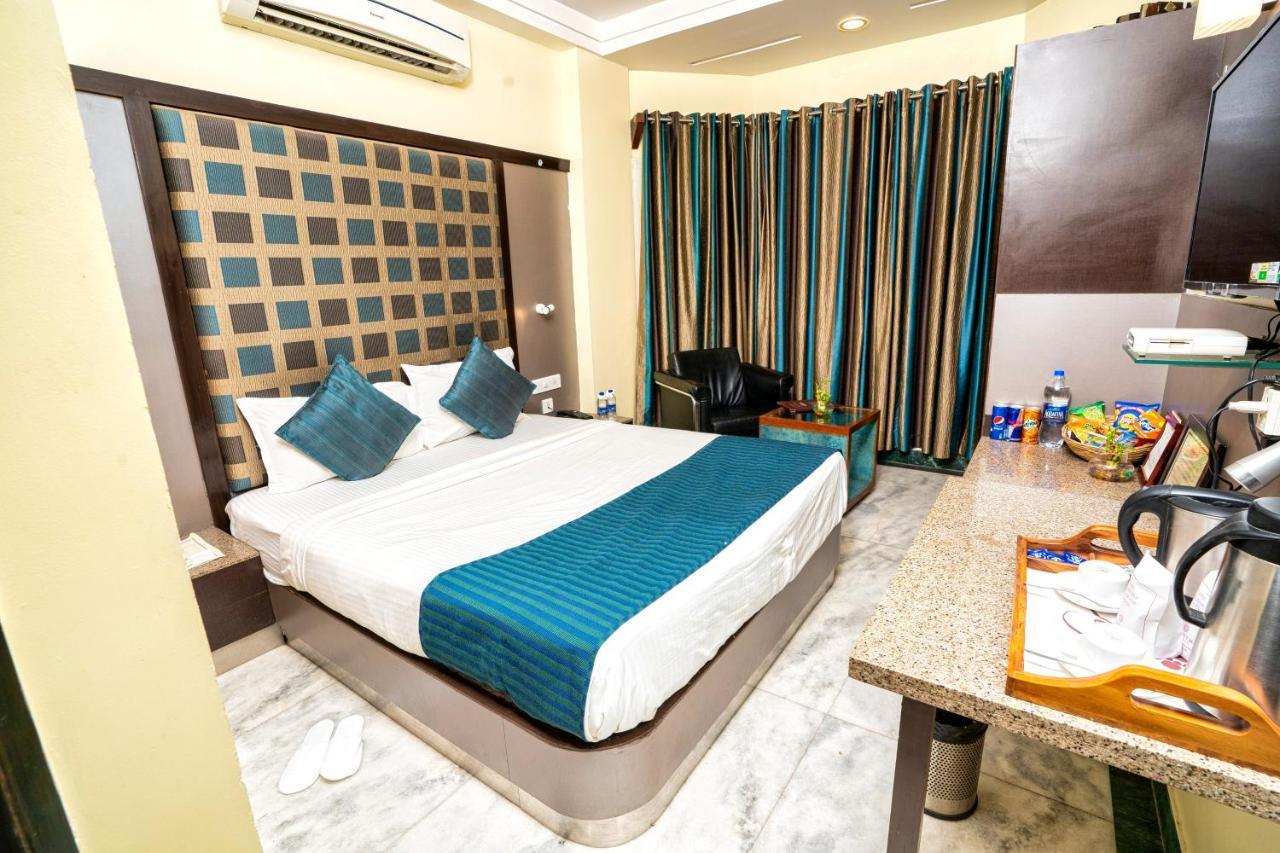 Hotel Dayal Udaipur Buitenkant foto